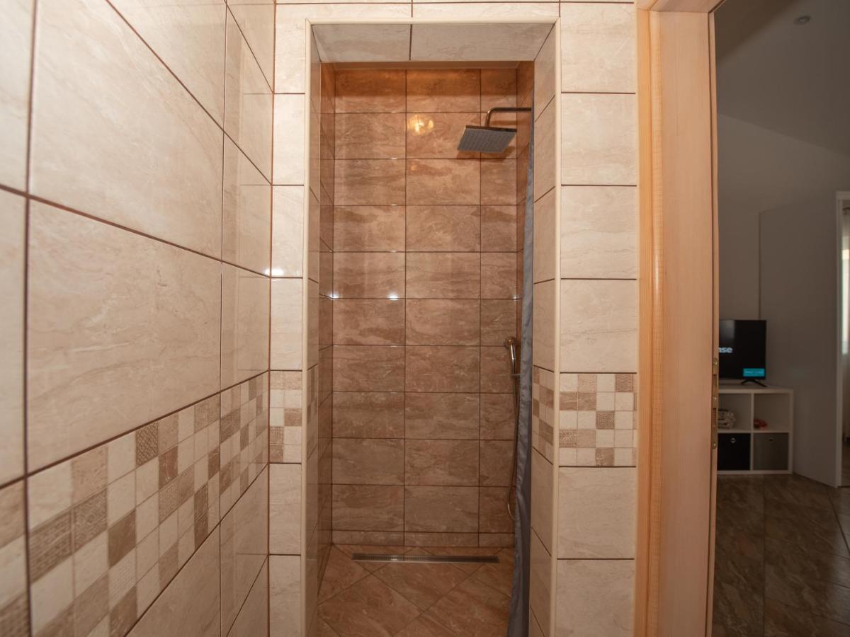 Holiday Home Near Trogir Kaštel Štafilić Eksteriør billede